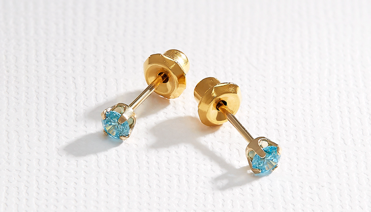 Tips for Choosing the Perfect Piercing Earrings
